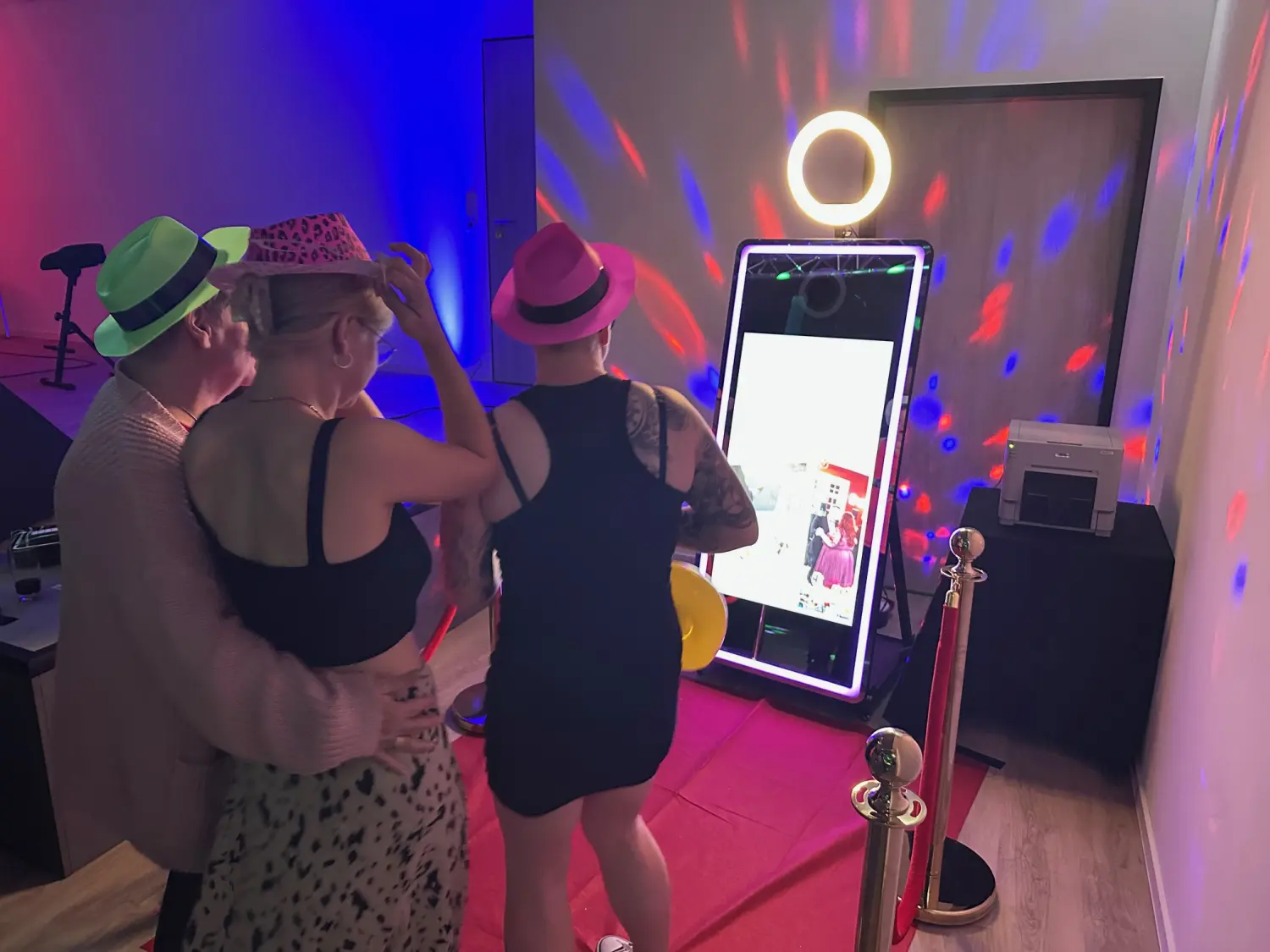 Fotobox Eichsfeld, Fotospiegel Eichsfeld, EIC Mirrow Moments, Wehnde, Magic Mirror Fotospiegel